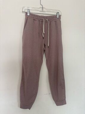 Beigie Pink Vuori sweatpants